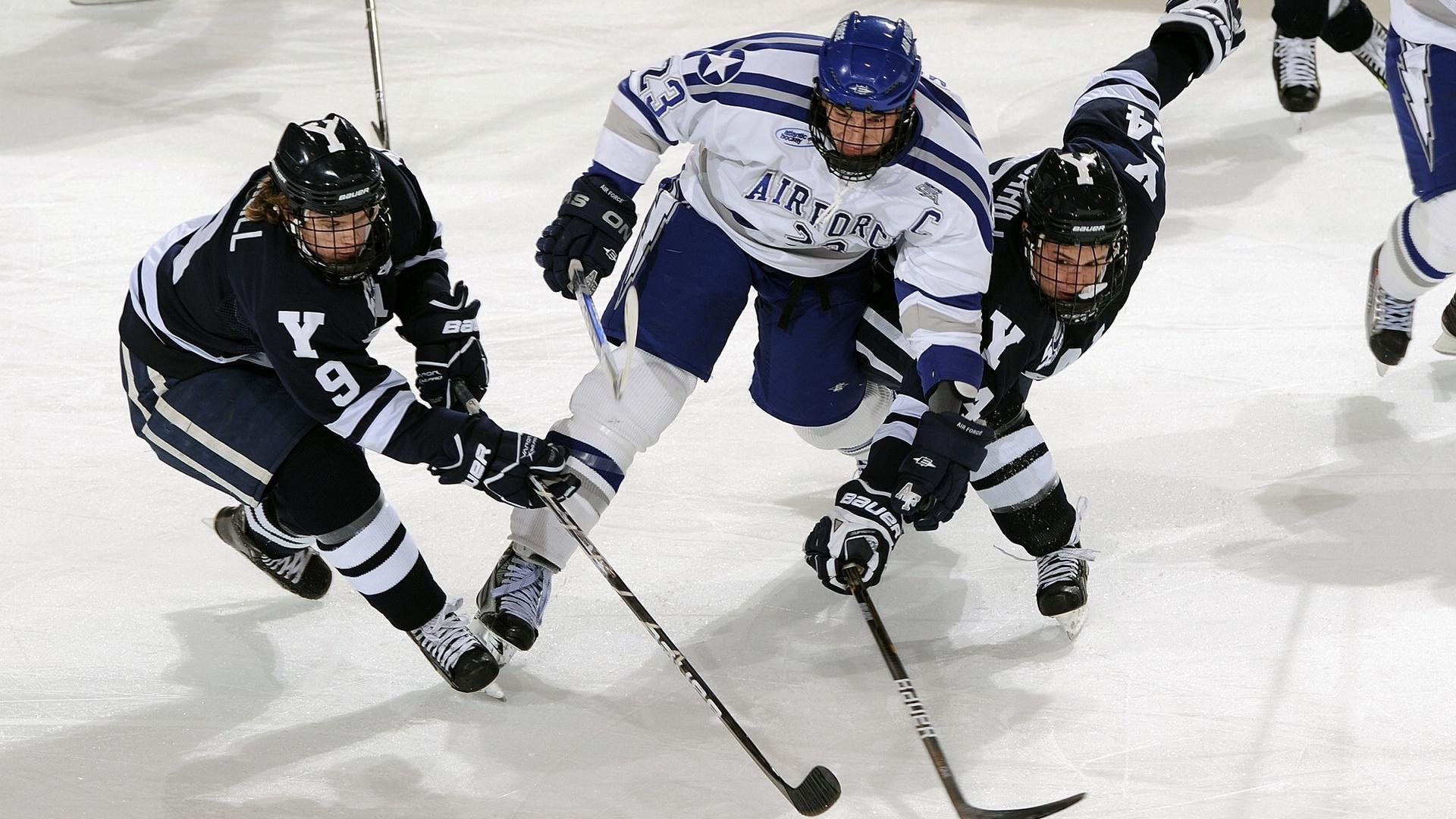 涅槃重生，克莱·汤普森在NBA季后赛之夜的生涯巅峰