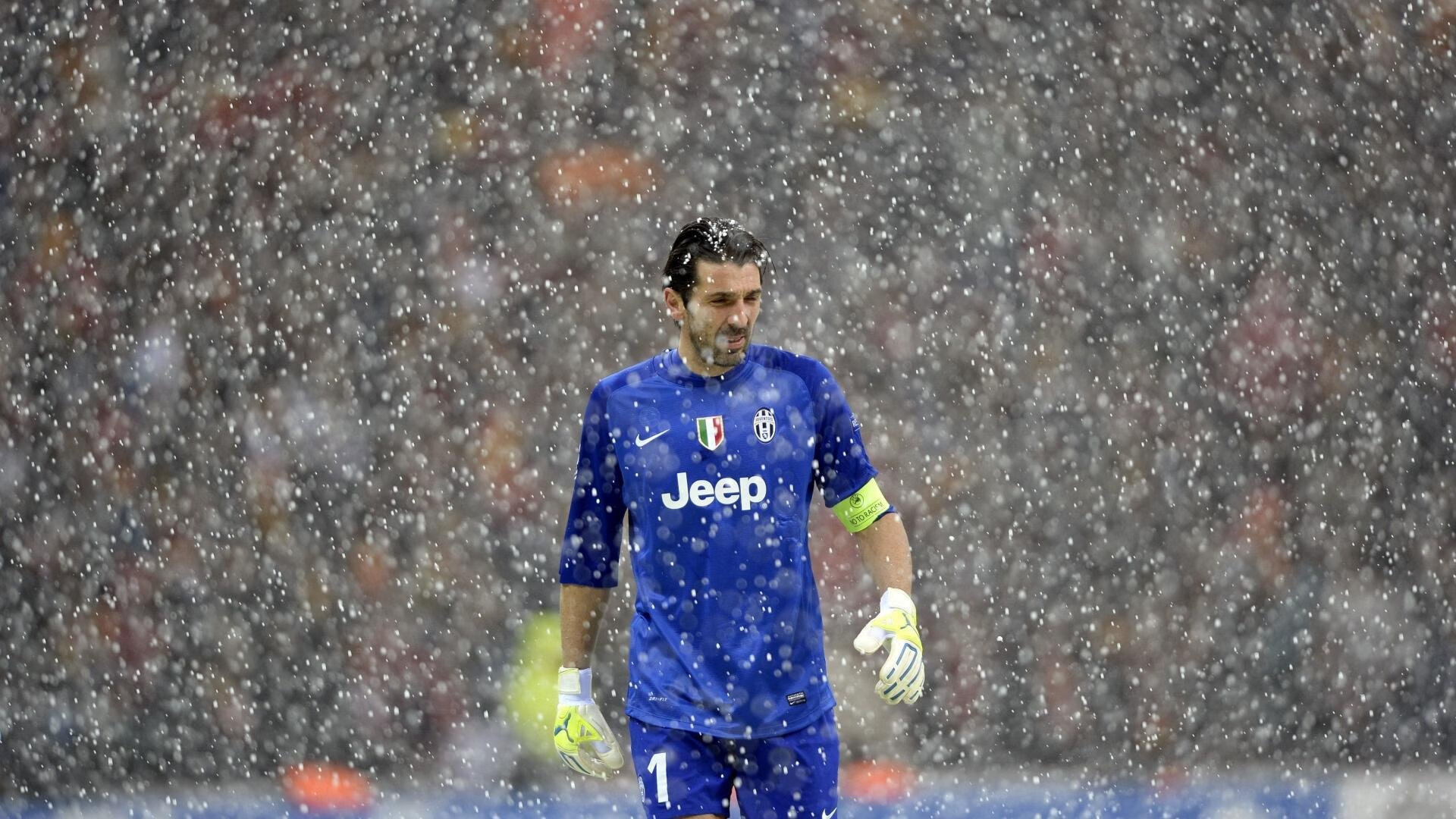 赛道与绿茵场的双重奏鸣，当F1争冠焦点战遇见拜仁的韩国巅峰对决