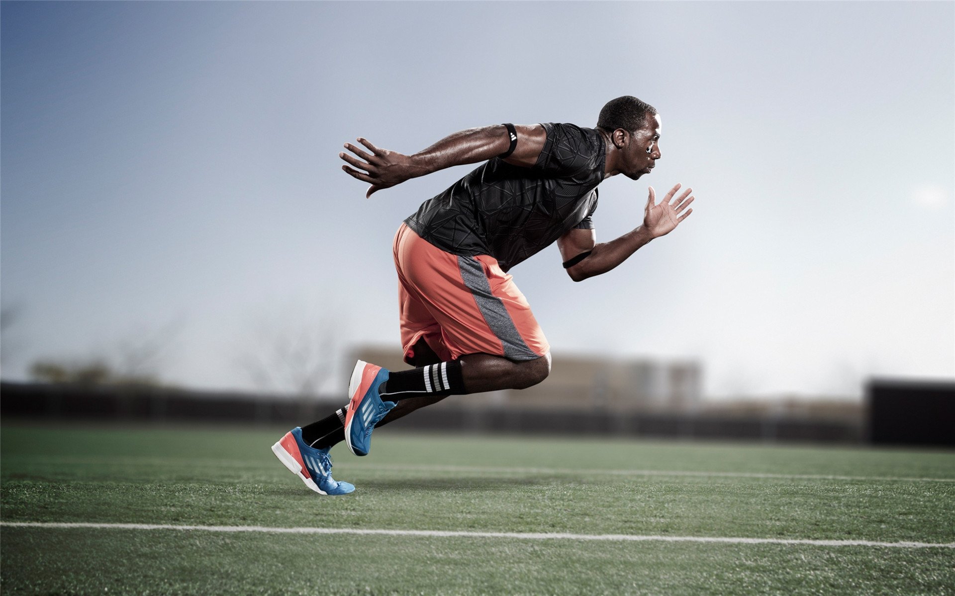 橙色风暴与桑巴之舞，当荷兰的团队哲学碾压罗马，内马尔点燃现代足球的终极命题